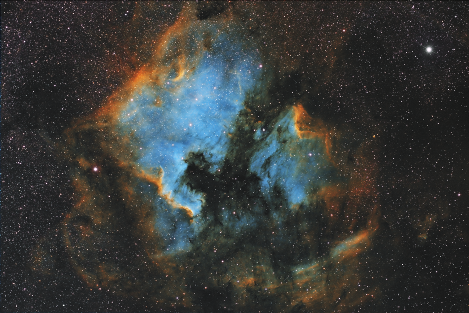 NGC7000 a IC5070 HST